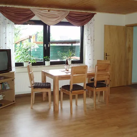 شقة Ferienwohnung-jung *